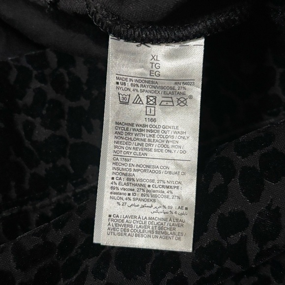Old Navy High Rise Stevie Black Velvet Leopard Print Women's Pants Casual XL - Picture 11 of 14